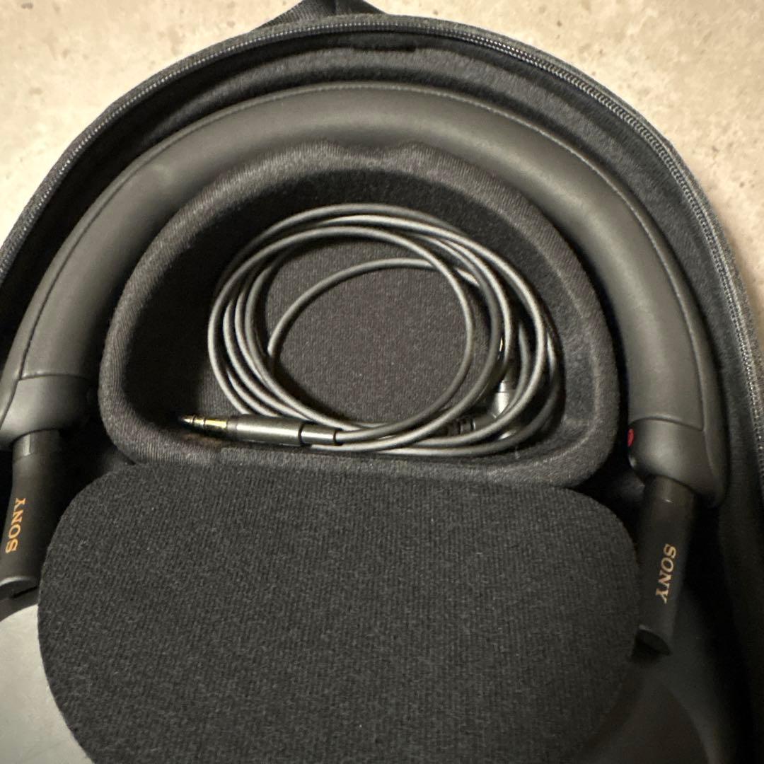 SONY WH-1000XM5 ブラック ノイズキャンセリングヘッドホン