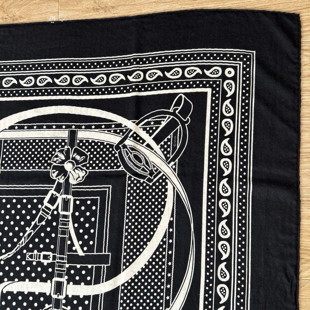 HERMESエルメス　カレ140ジェアン　グランマネージュバンダナ　黒白カシシル