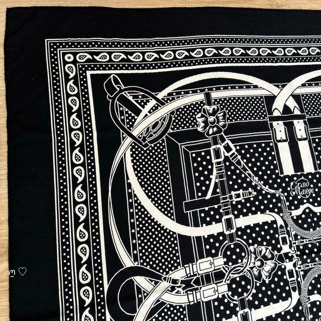 HERMESエルメス　カレ140ジェアン　グランマネージュバンダナ　黒白カシシル