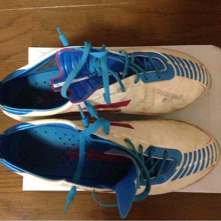 アディダスF50取り替え