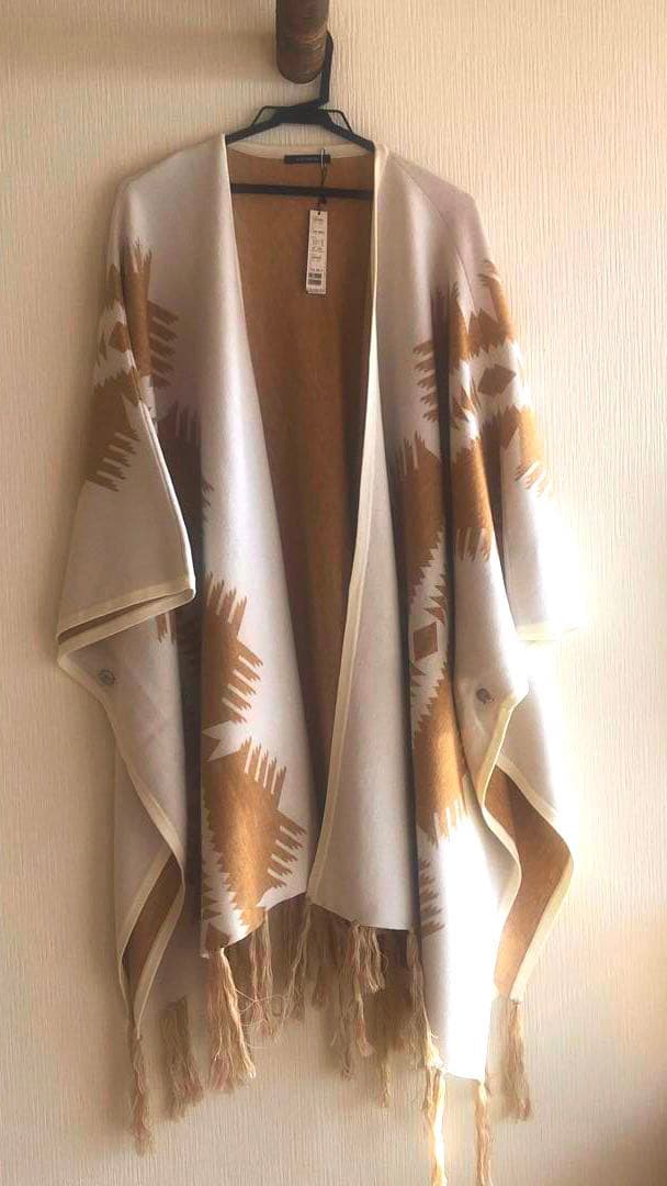 幾何学模様 ポンチョ・ケープコート 13000円→11000円