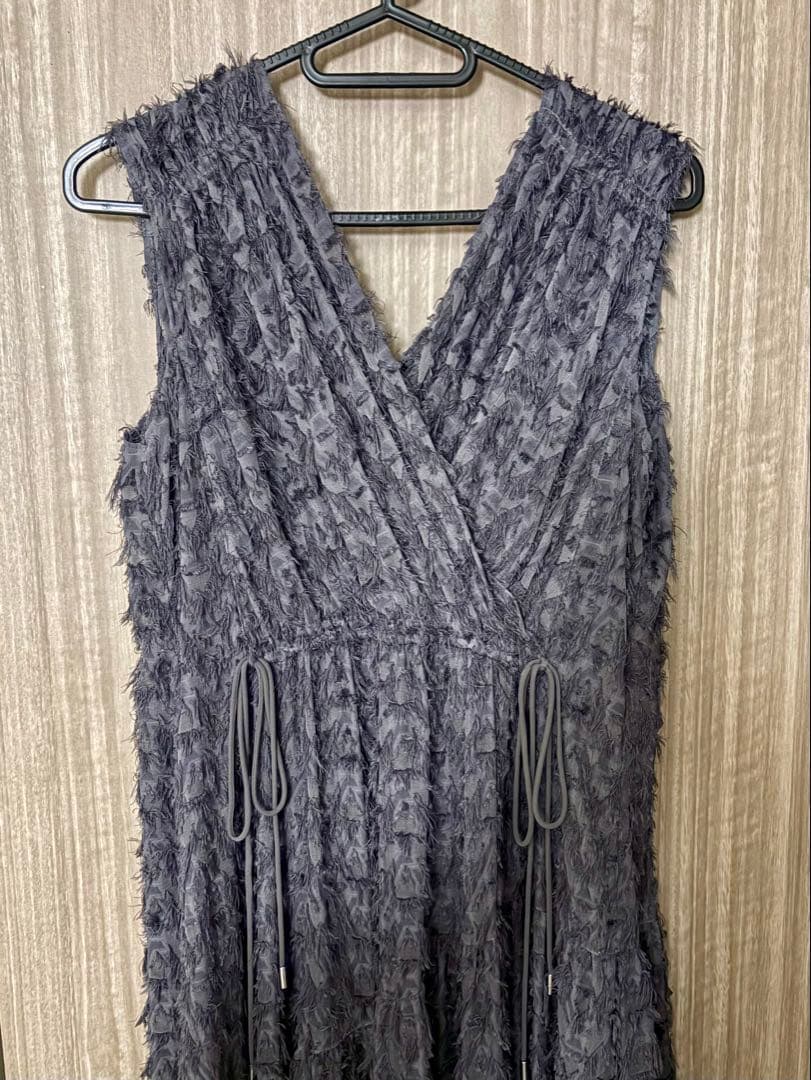 【美品】FRAY I.D フリンジジャガードカシュクールワンピース GRY
