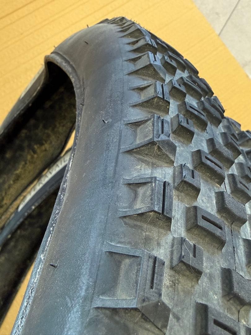 TERAVAIL HONCHO 27.5 x 2.6 チューブレスタイヤ 2本