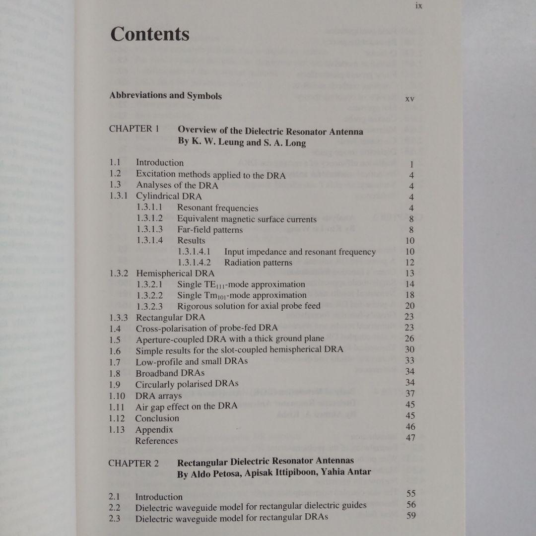 洋書 Dielectric Resonator Antennas