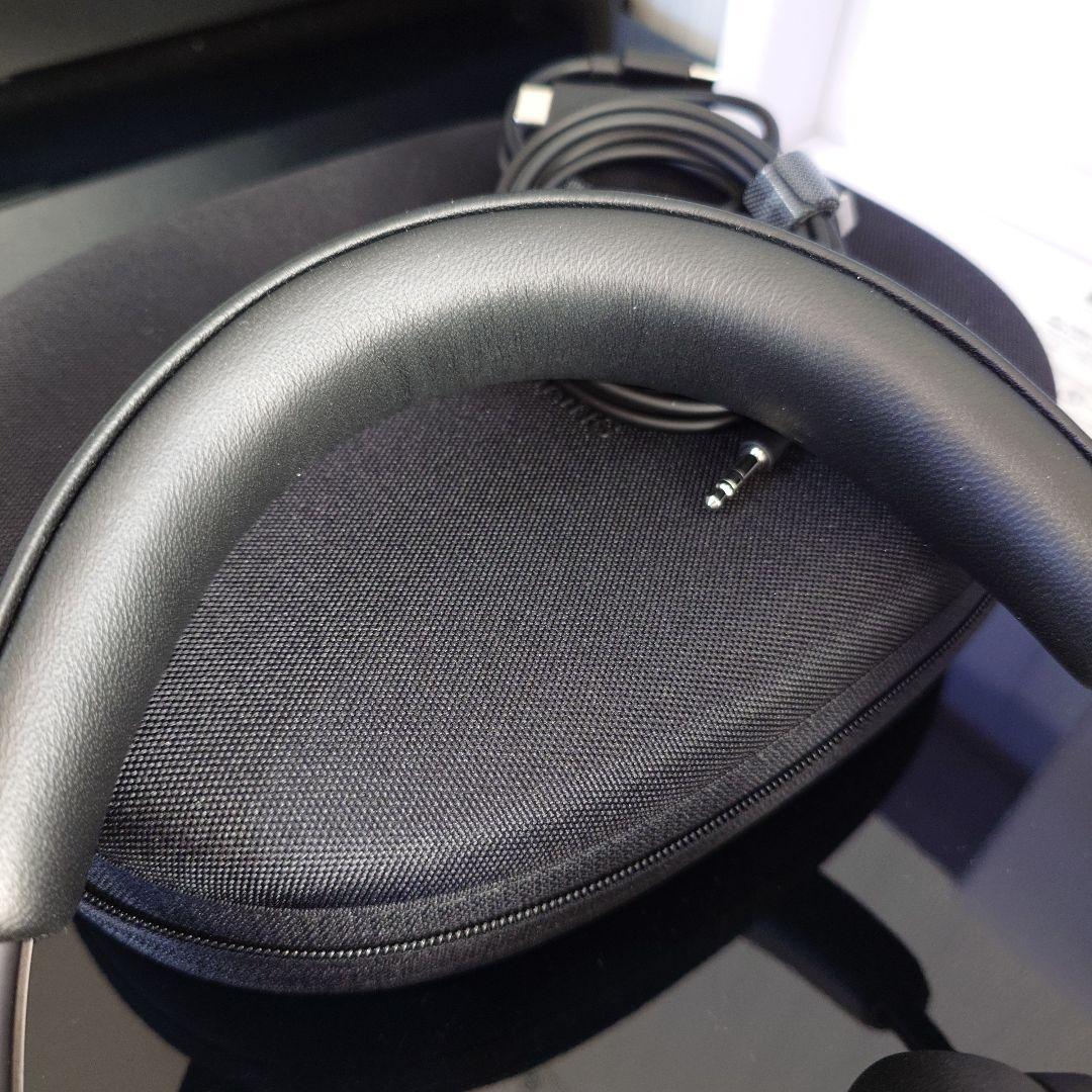 Bowers & Wilkins Px8 ワイヤレスヘッドホン　Px7S3