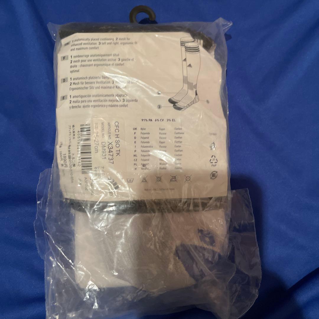 adidas Chelsea サッカーウェア　サイズL新品ソックス25〜27cm