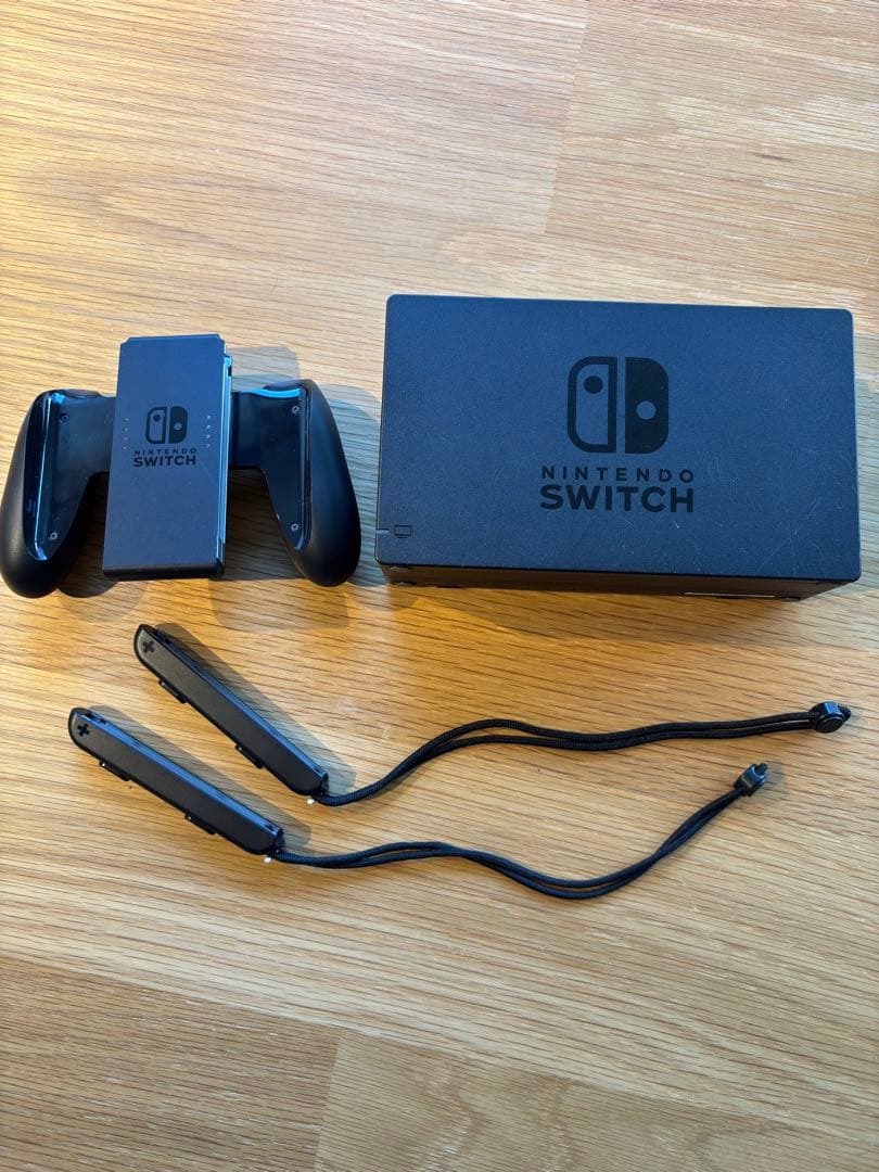 Nintendo switch ブラック 付属品完備　箱無し　動作確認済