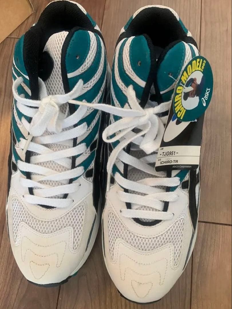 イチローモデル　アシックス　ランニングシューズ