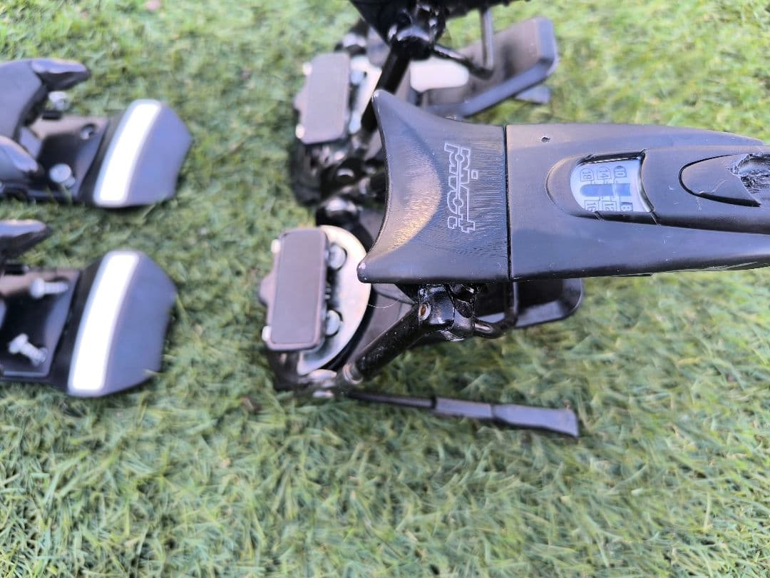 タッキー LOOK Pivot 18 ビンディング ルック P18