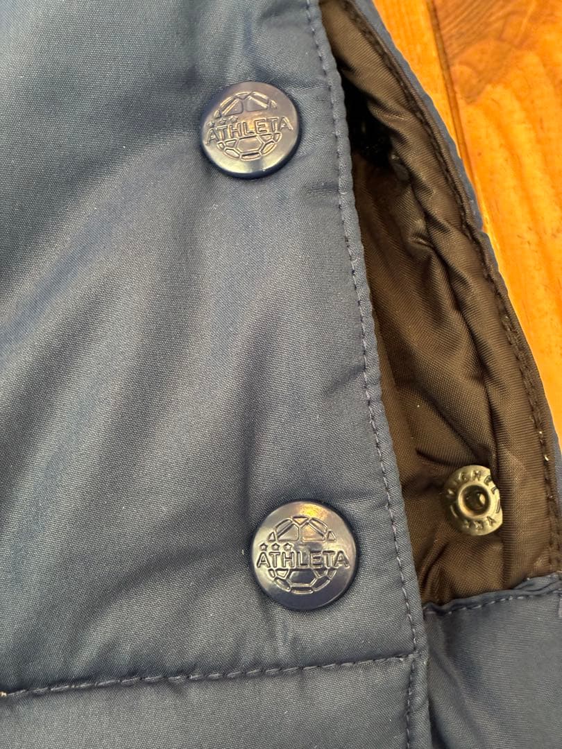 ATHLETA アスレタ ダウンベンチコート160 美品