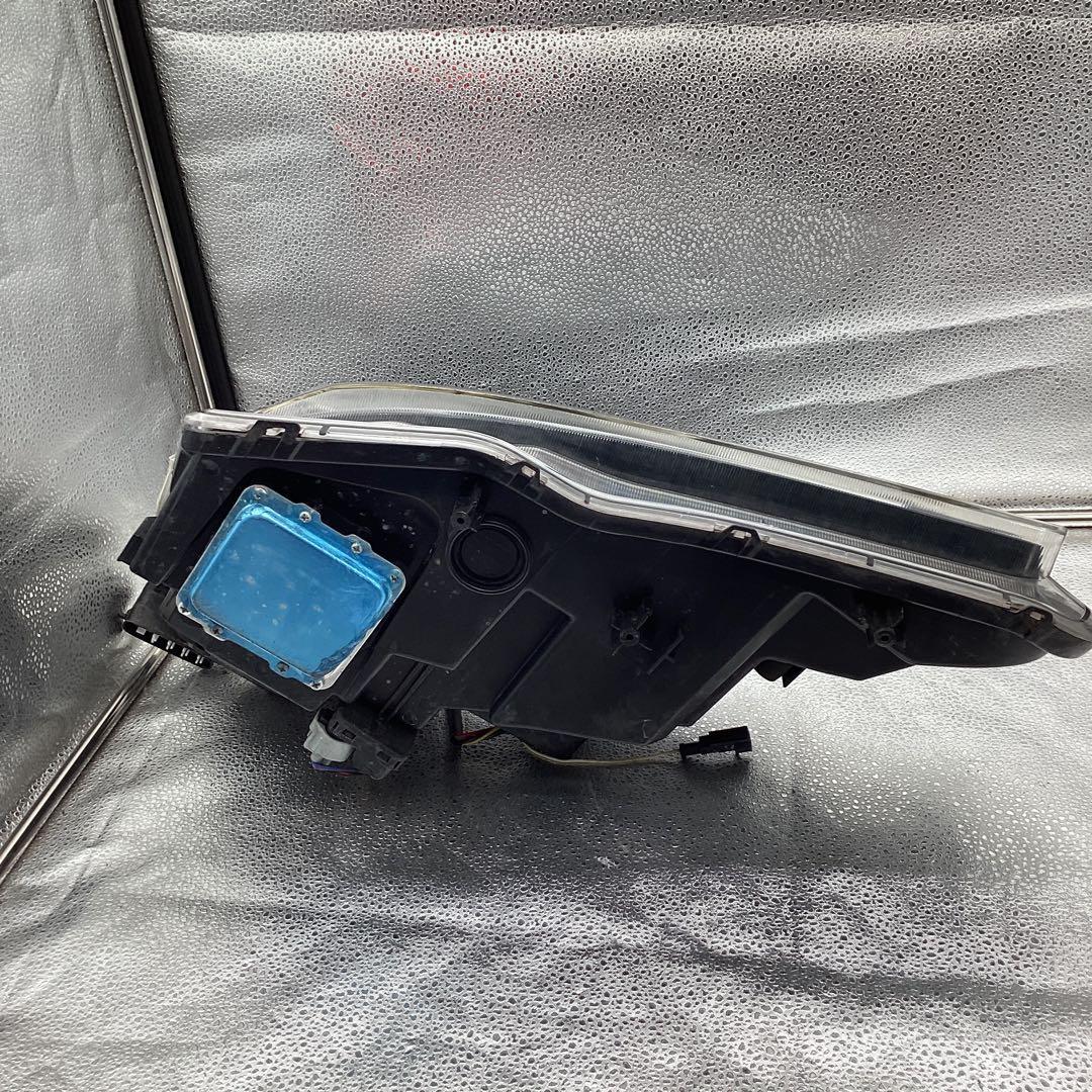 レクサス IS 20系　社外 VLAND 3眼 LED ヘッドライト