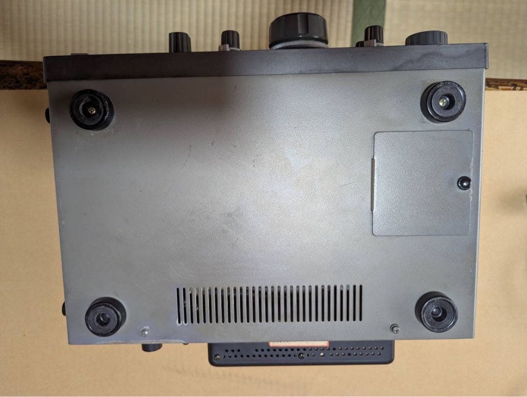 受信機 Yaesu FRG-7700