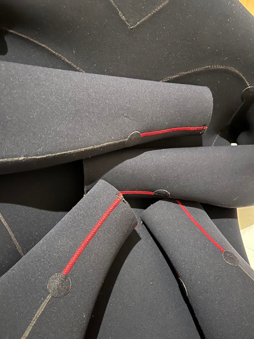 最終値下げ　BILLABONG ウェットスーツ　3mm ジャーフル