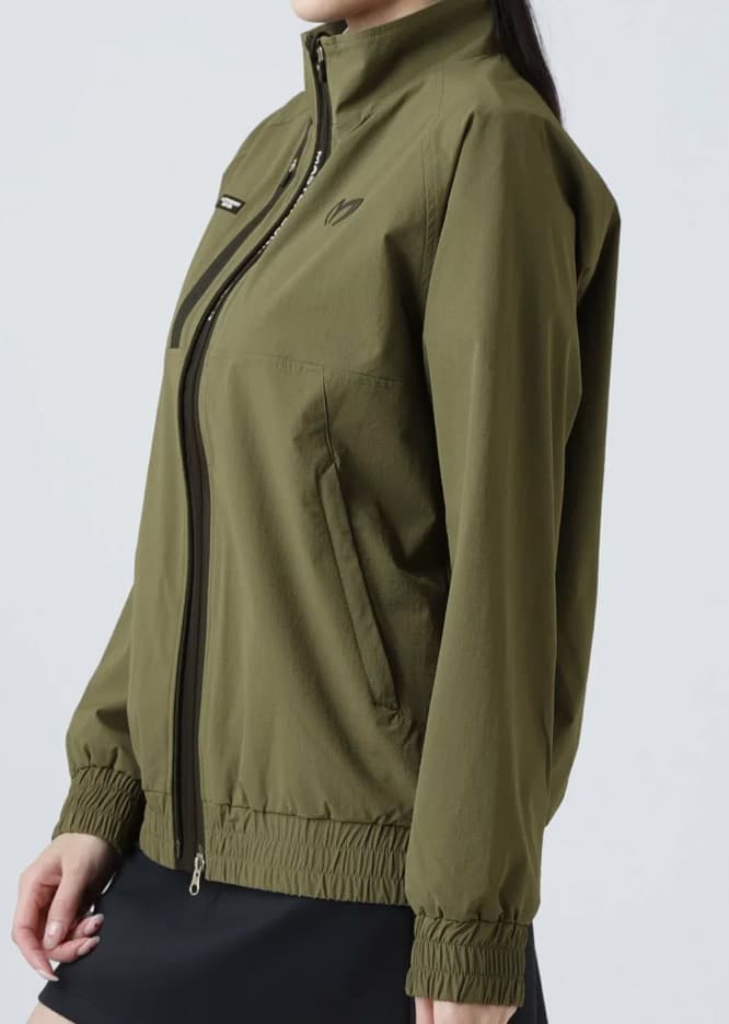 マスターバニーエディション 4WAYストレッチブルゾン サイズ2 カーキ 新品