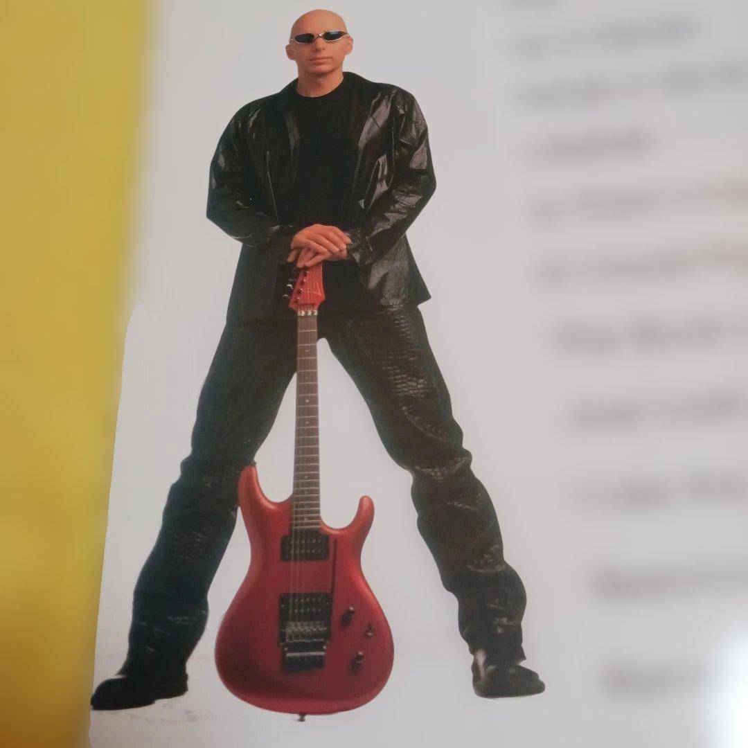 輸入楽譜JOE SATRIANI IS THERE LOVE IN SPACE？