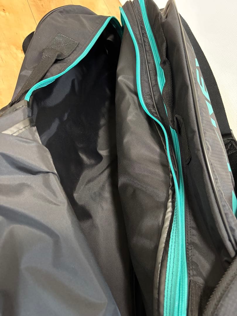 【美品】YONEX ラケットバッグ ブラック　ピーコックグリーン　部活