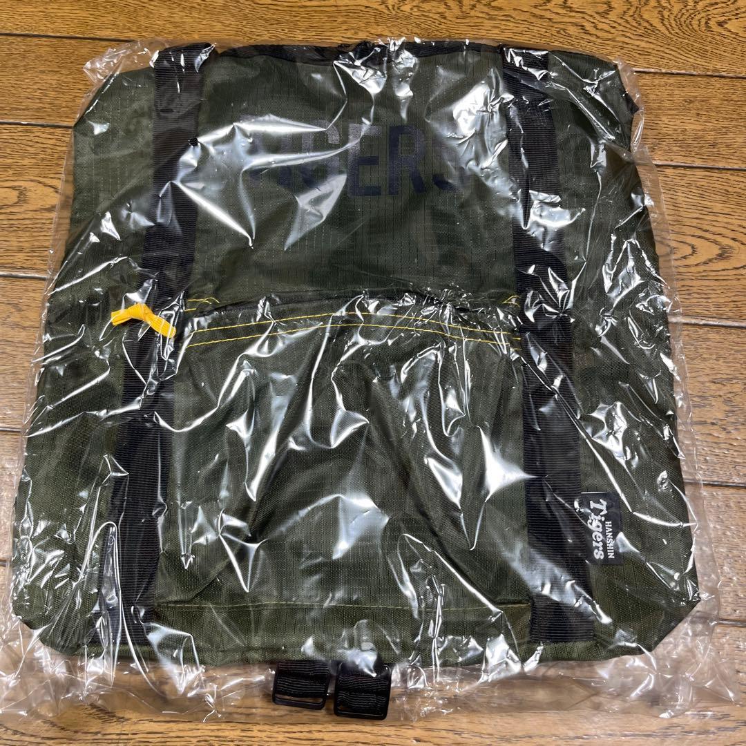 阪神タイガースダイヤモンドプラス ジャンパーL バックパック　優勝記念メダル他