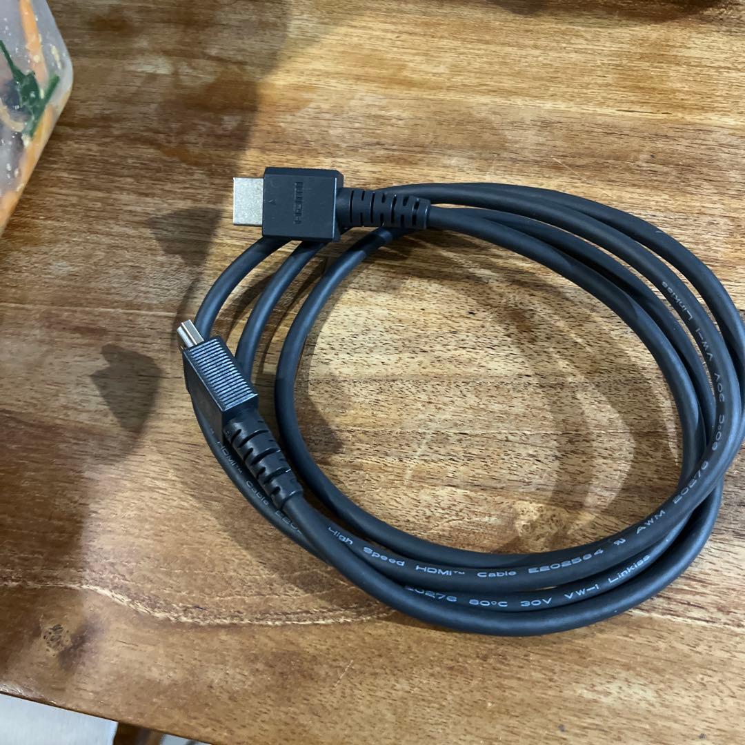 Nintendo Switch 本体とジョイコン、HDMIケーブルセット