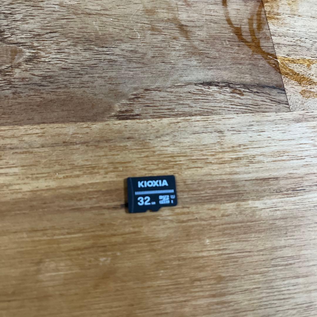 Nintendo Switch 本体とジョイコン、HDMIケーブルセット