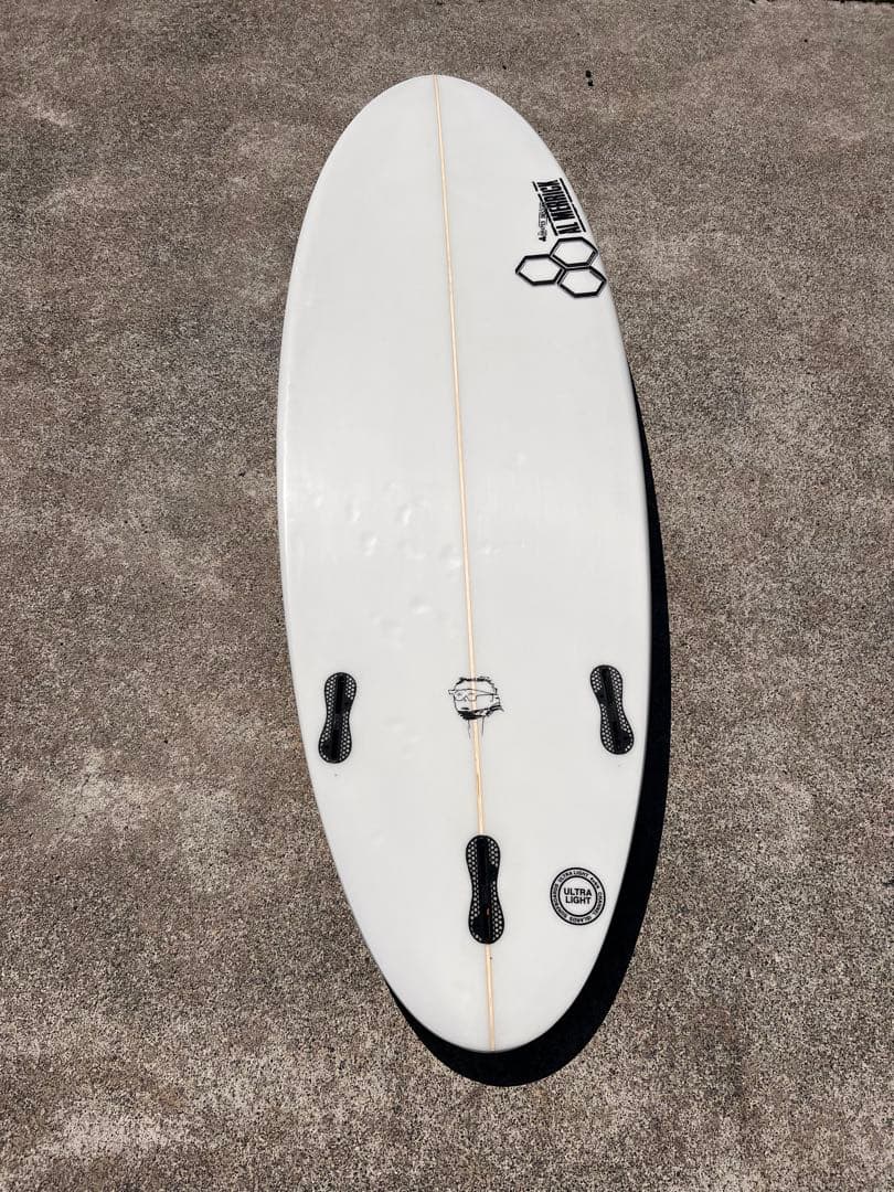 アルメリック5.10 ネックベアード3 ラウンドテール32.3L