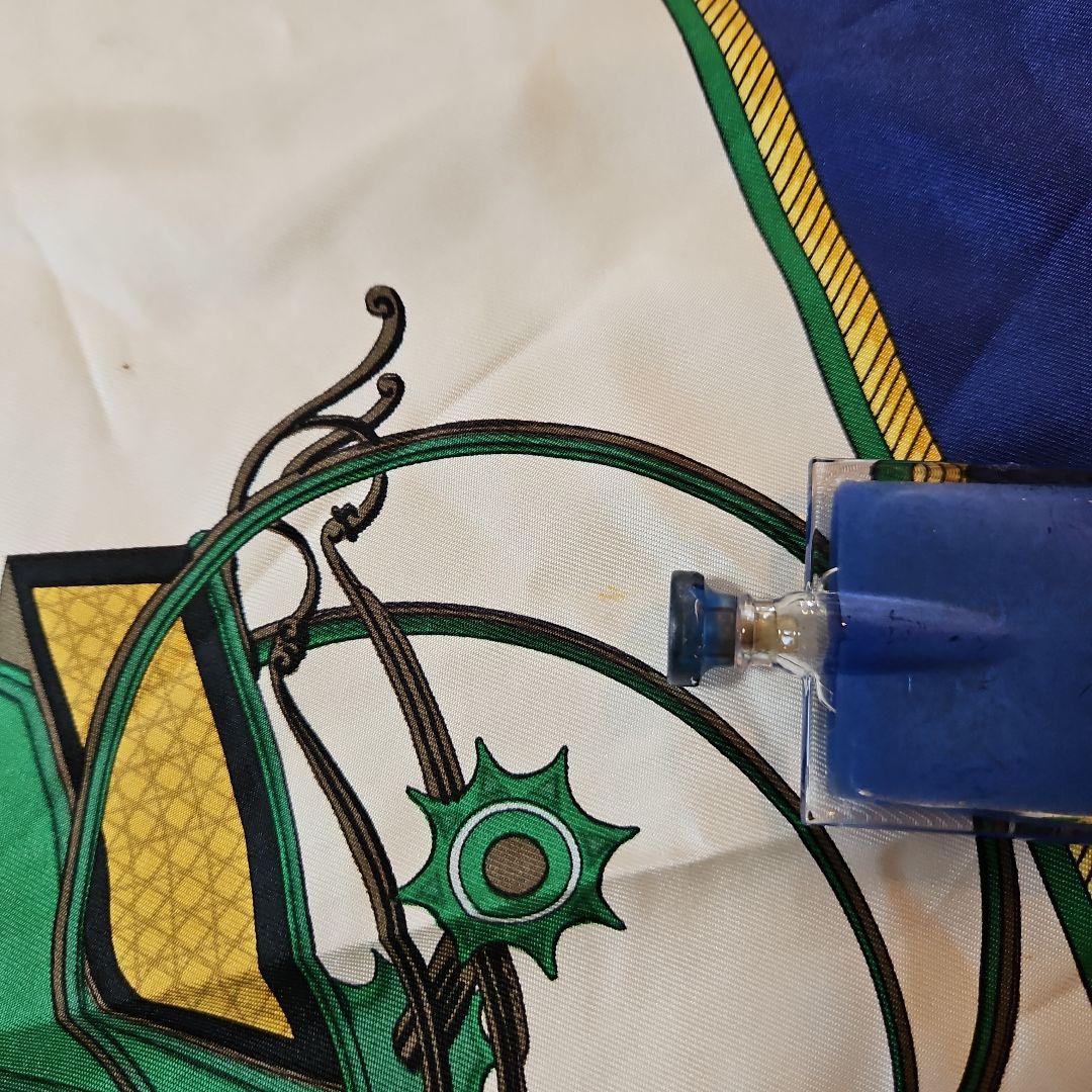 HERMÈS カレ90 馬車デザイン スカーフ 90cm