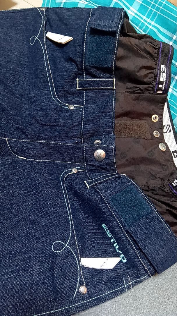 ESTIVO 上下セット スノーボードウェア 女性用 L-Mブーツカットデニム風