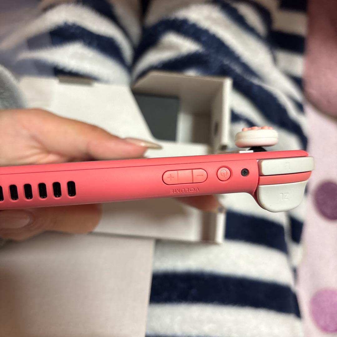 【美品】Switch lite コーラル