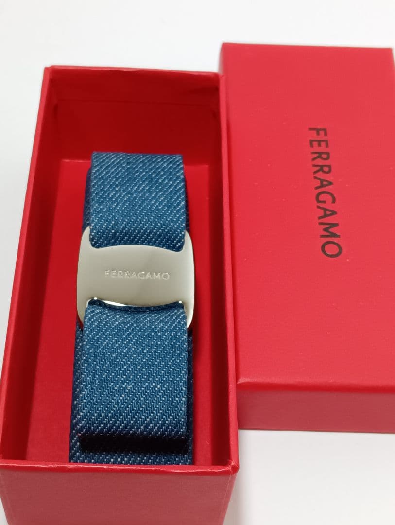 Ferragamo　サルヴァトーレフェラガモ　バレッタ　デニム　ヴァラリボン