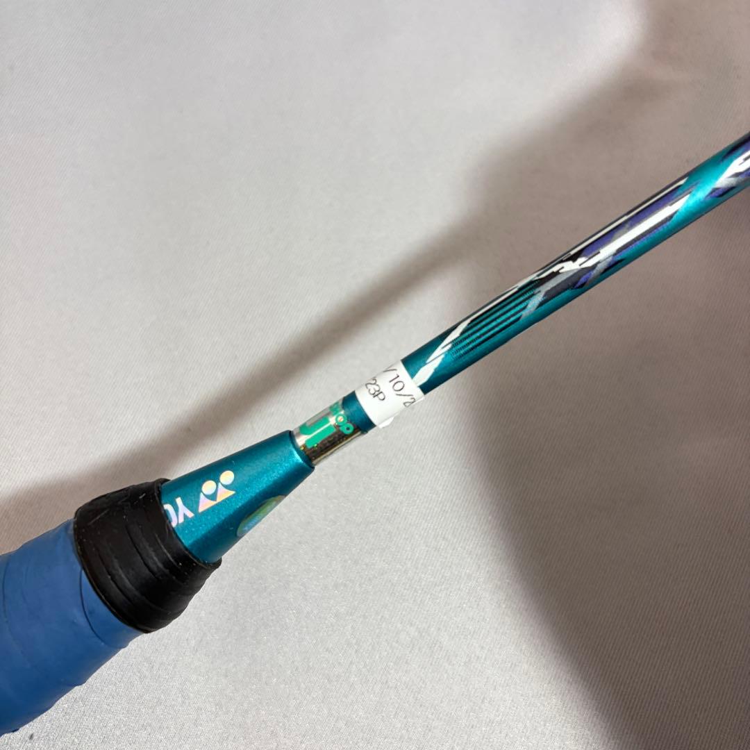 YONEX ナノフレア700 バドミントンラケット ネイビー 水色