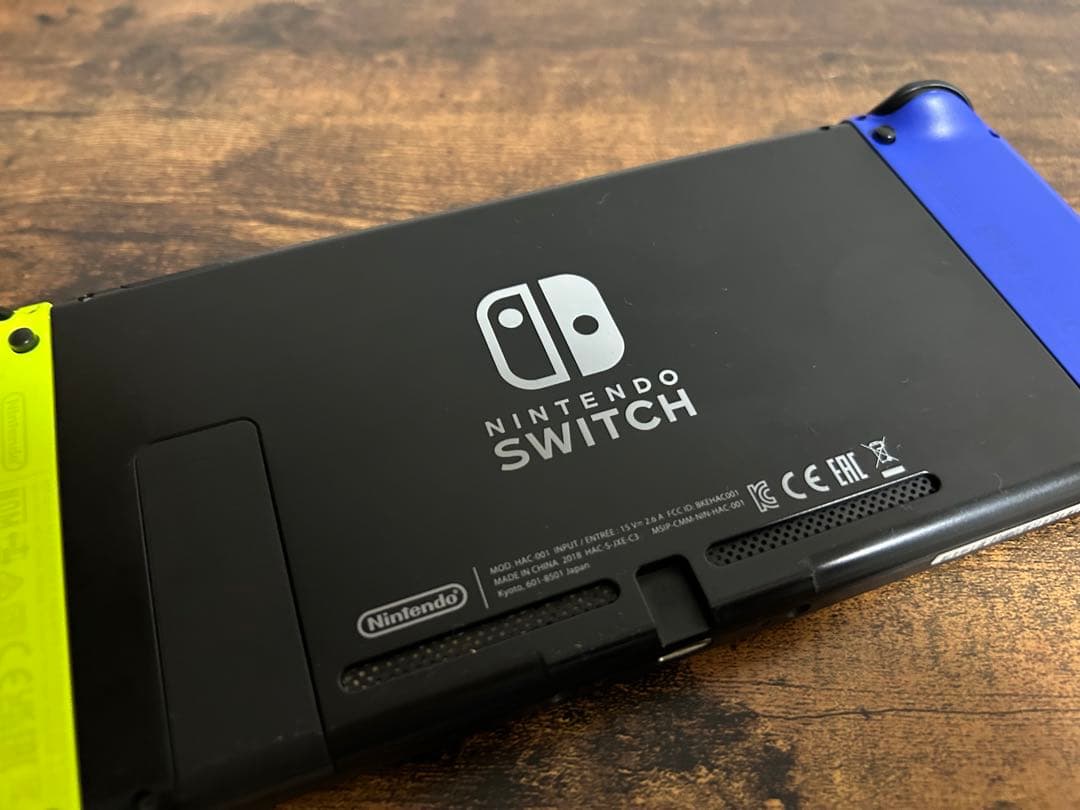 Nintendo Switch 本体 スヌーピーのケース付