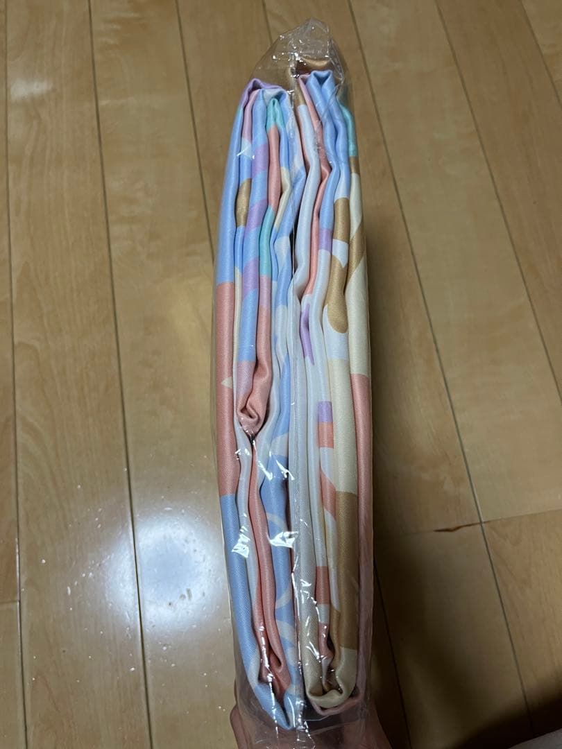 ディズニーランド　イッツ・ア・スモールワールド　カーテン　新品未使用