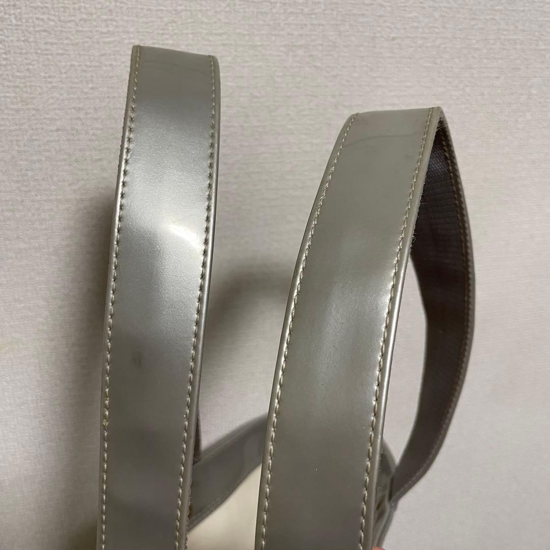 希少品 UMBRO エナメル トートバッグ シルバー×ネイビー