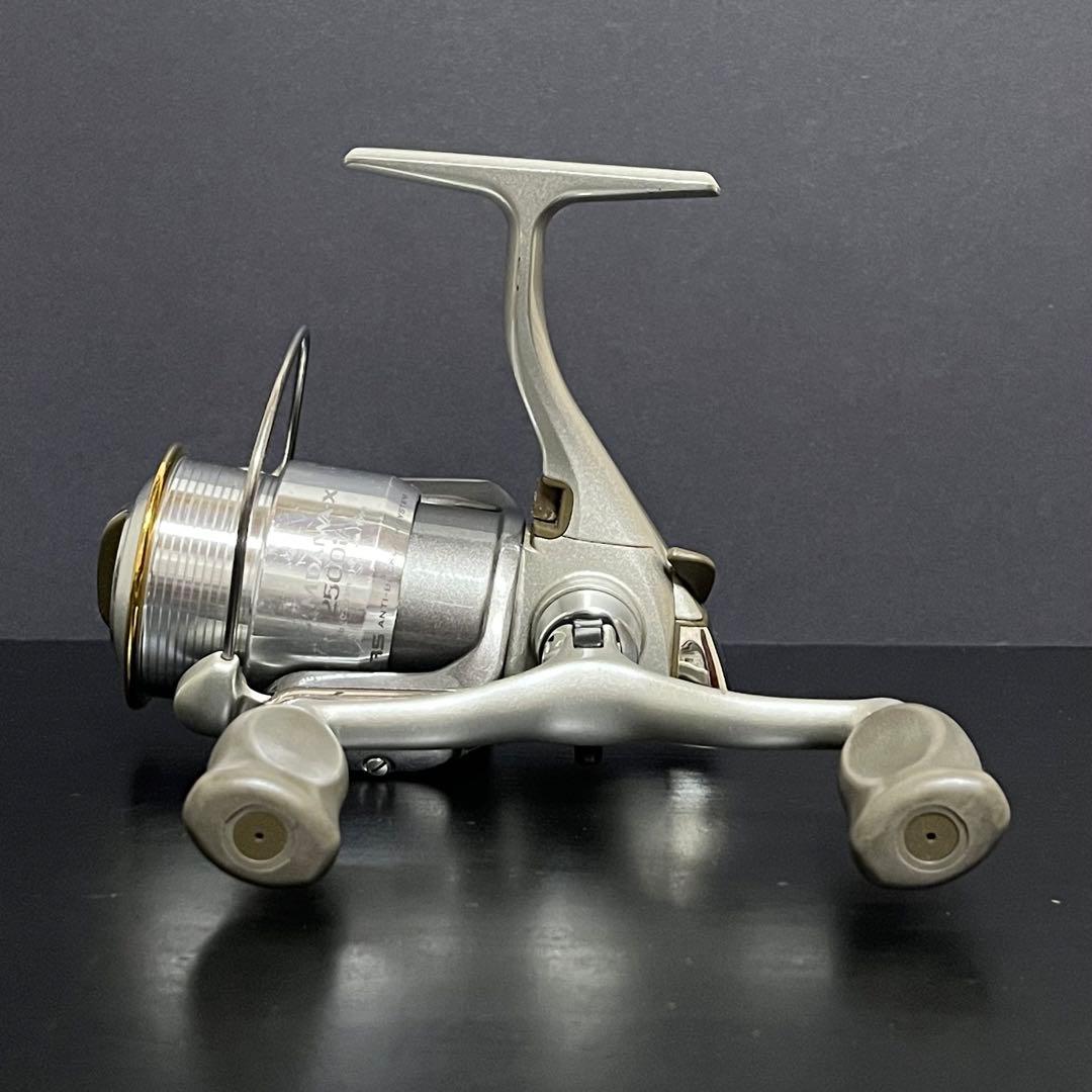 チームダイワX 2500iAW DAIWA スピニングリール
