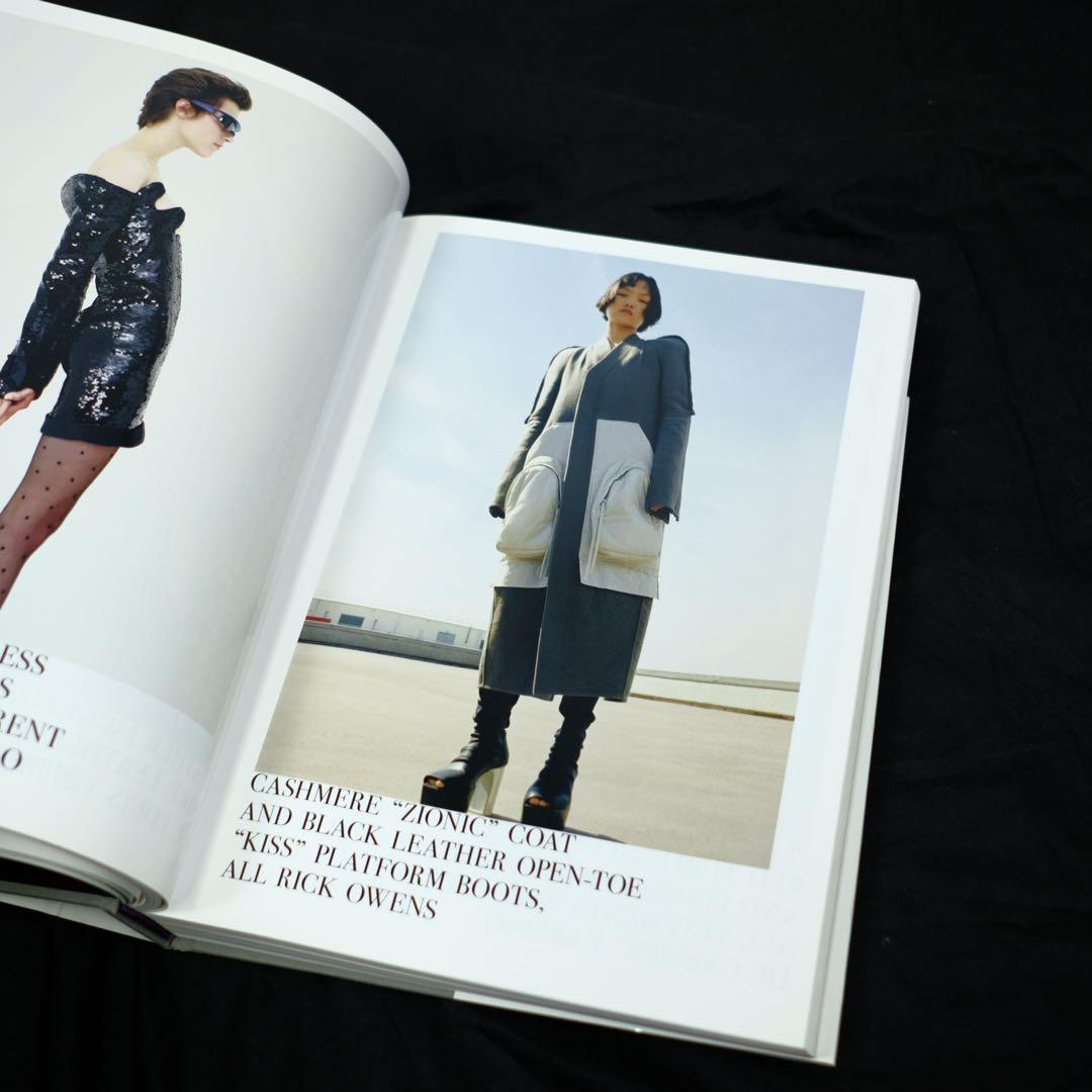 PURPLE COSMOS Hubble Space Telescope 洋書