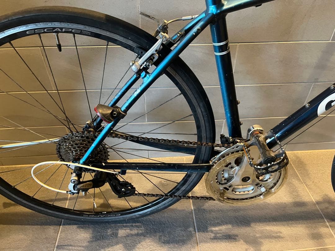 【東京近郊受渡希望】クロスバイク ジャイアント ESCAPE サイズM 即乗可能