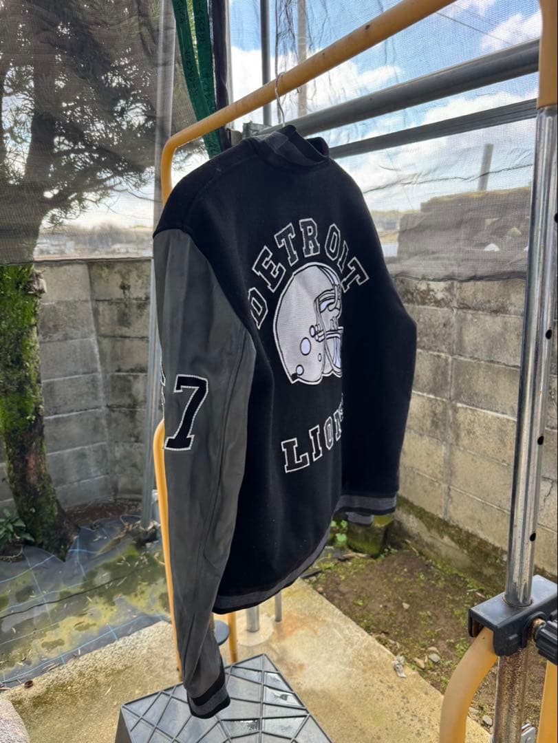 ジャケット　DETROIT LIONS