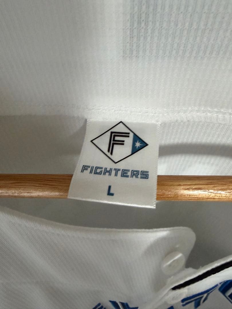 北海道日本ハムファイターズ ユニフォーム Lサイズ MANAMI 66番値下げ！