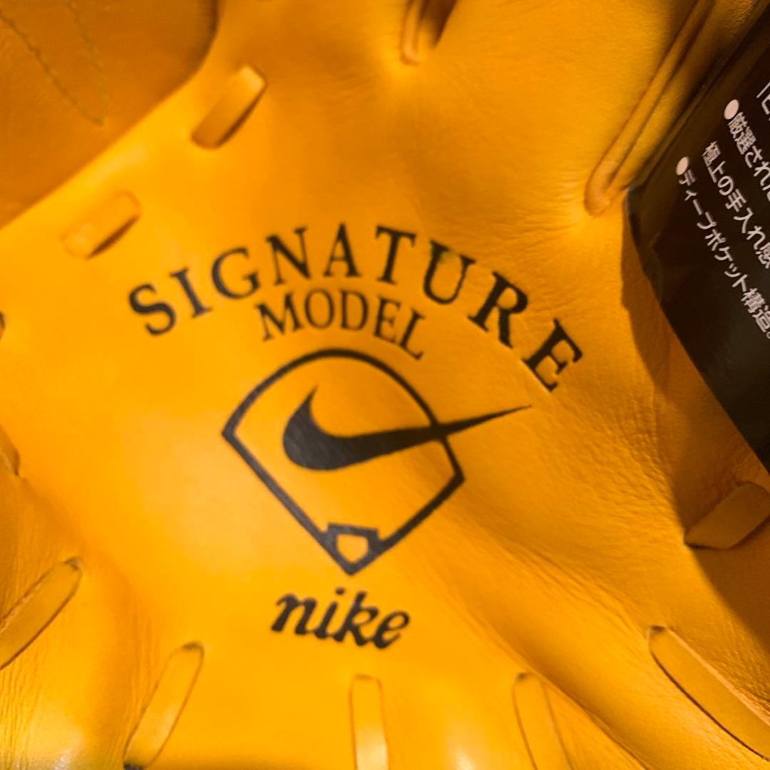 NIKE 上原浩治シグネイチャーモデル U19