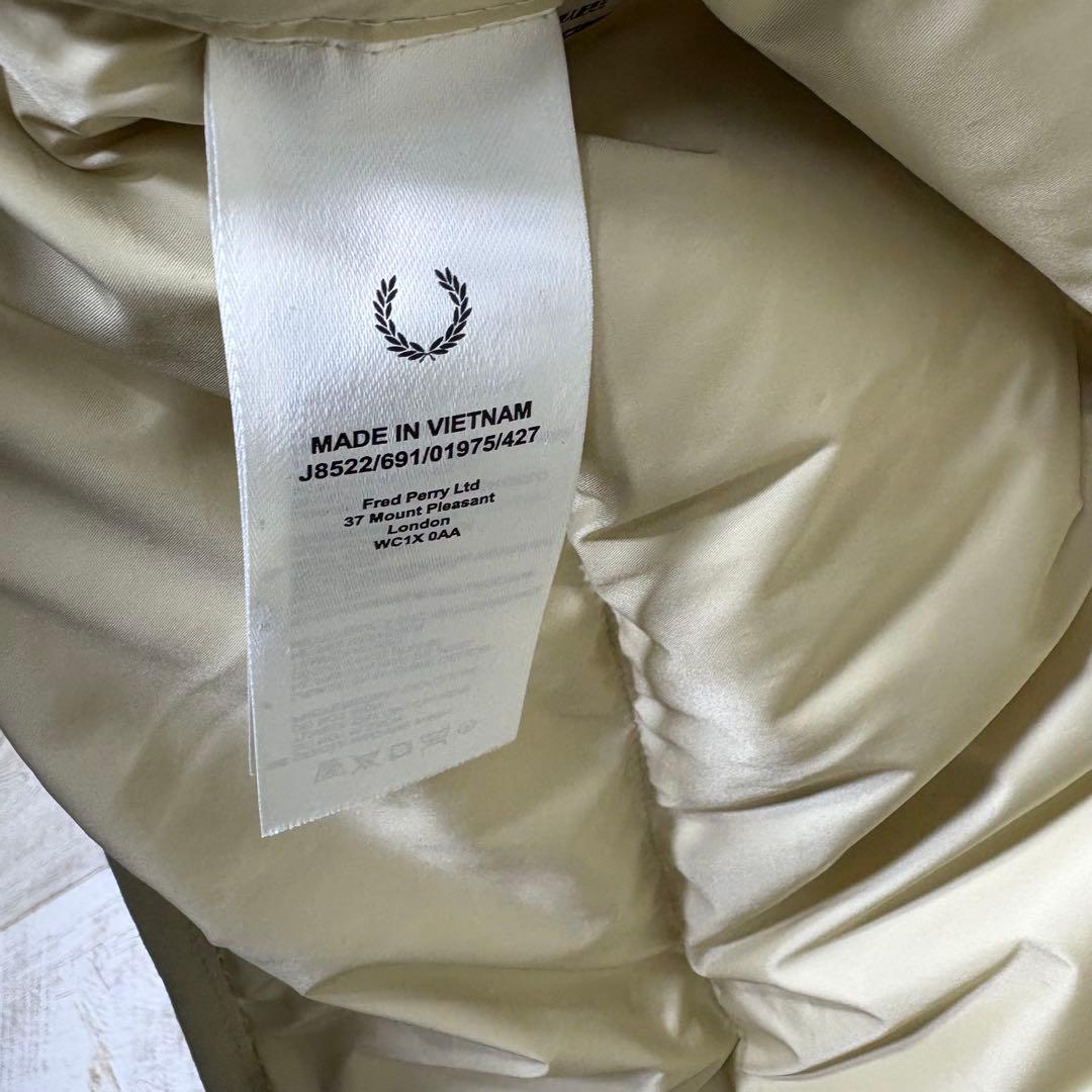 フレッドペリー　インシュレイテッド ジレ　中綿ベスト　ベージュ　L 高級