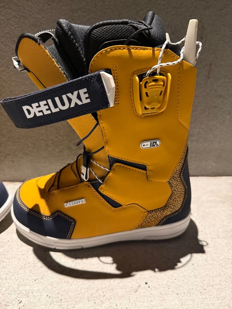 コージ　DEELUXE TEAM ID LARA 25.5cm