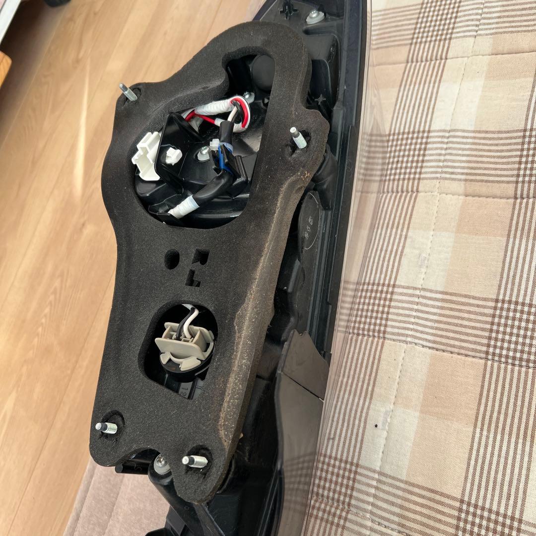 86 前期　ZN6 テールランプ　純正