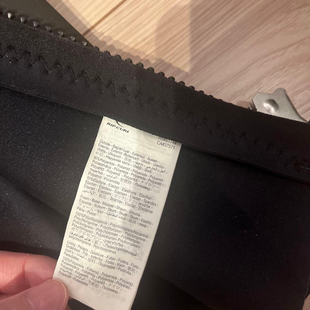美品　RipCurl タッパー ラバー　メンズS〜M