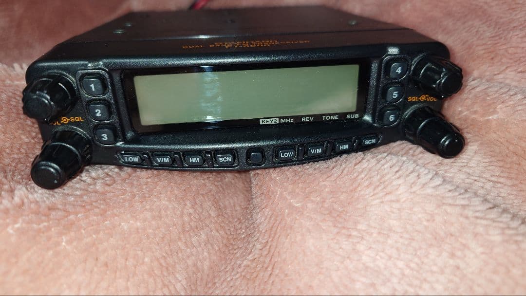 トランシーバー STANDARD FT-8800 145/433MHz 20W