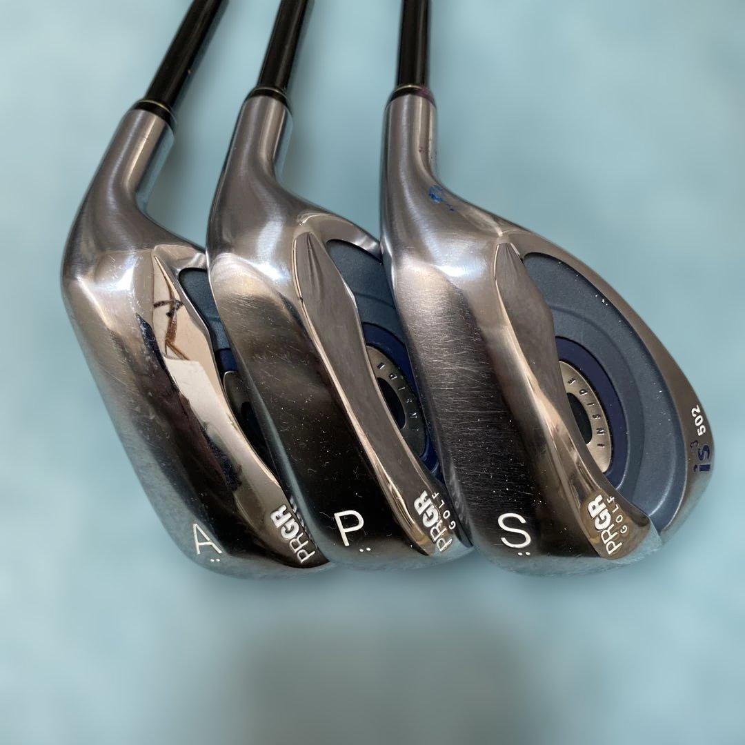 土日値引き‼️名器ロイヤルコレクション…本間ゴルフバッグキャスター付クラブ一式