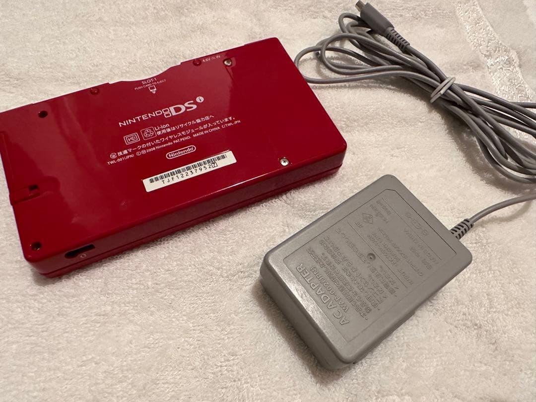 ニンテンドーDSi レッド 本体、充電器