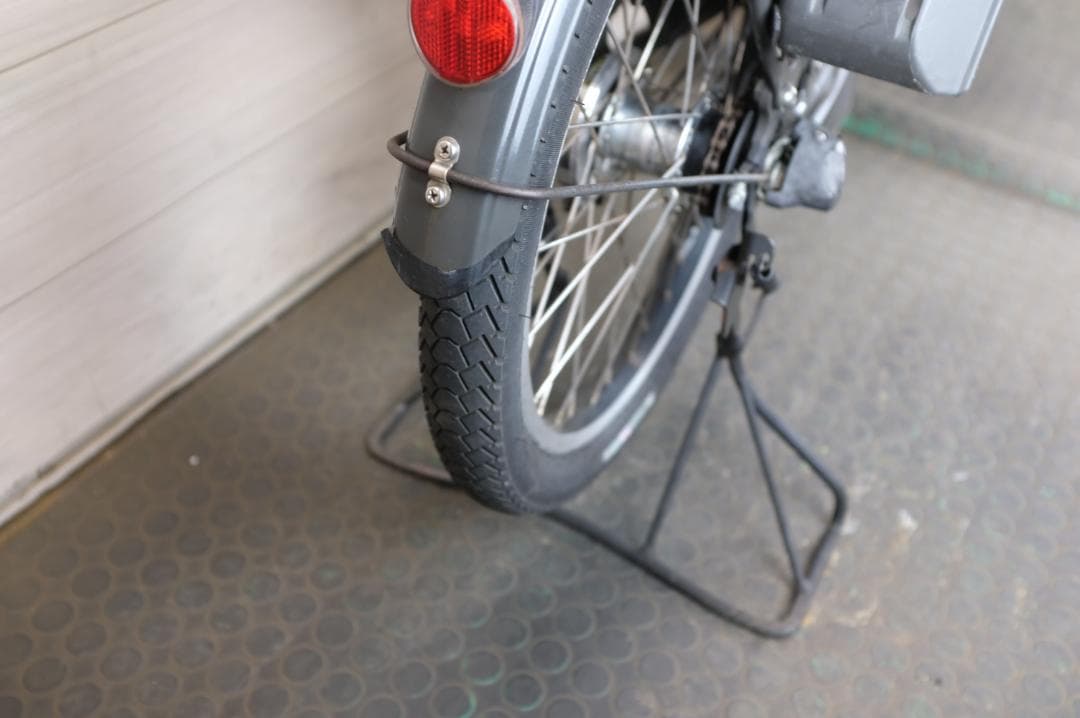 BS Bikke　20インチ　3段　8.9Ah（5点灯）充電器あり