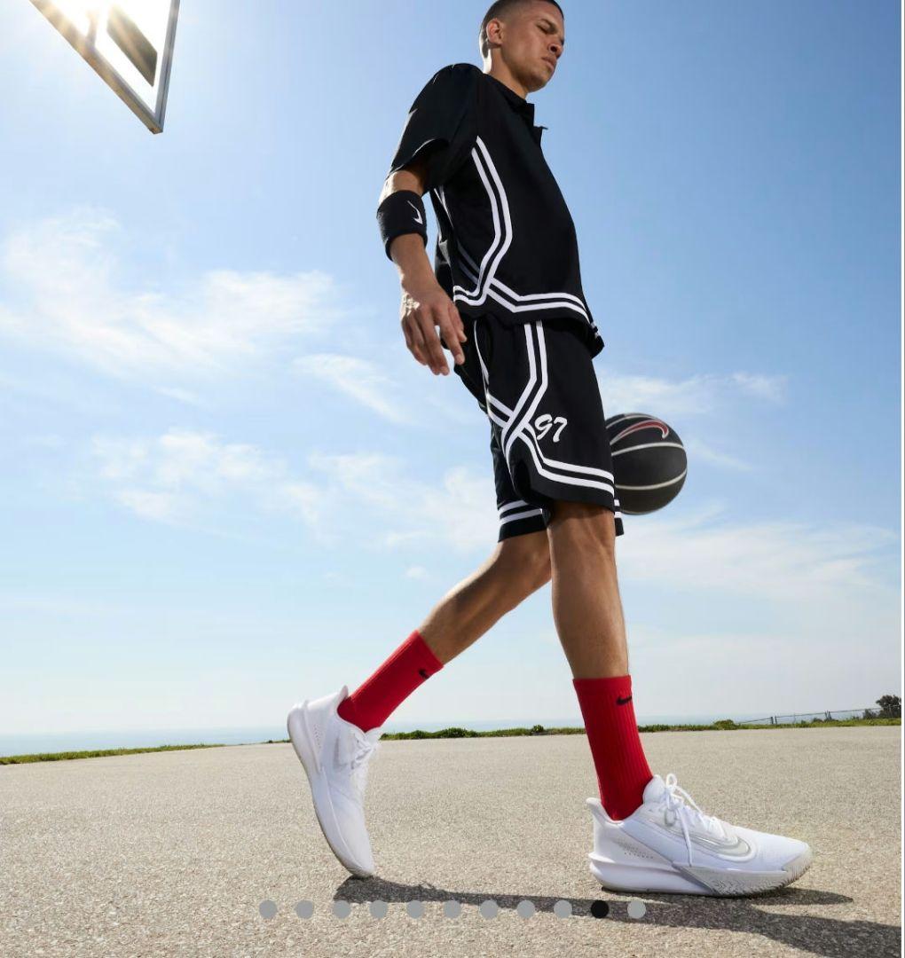 新品　Nike バスケットボールシューズ ホワイト　キッズ　プレシジョン 7