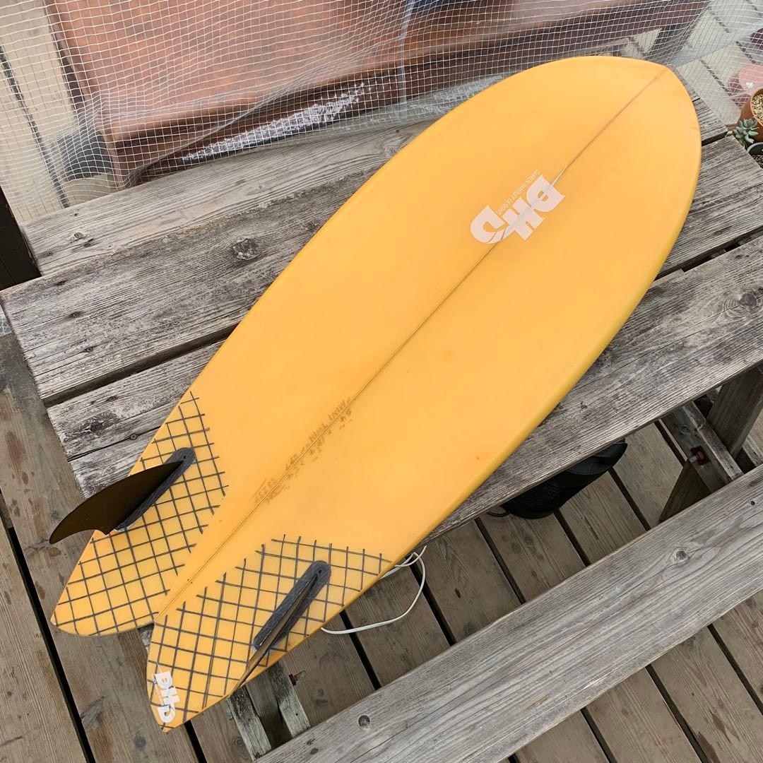 送料込みに変更　DHD 5'4 mini twin ミニツイン フィン付き