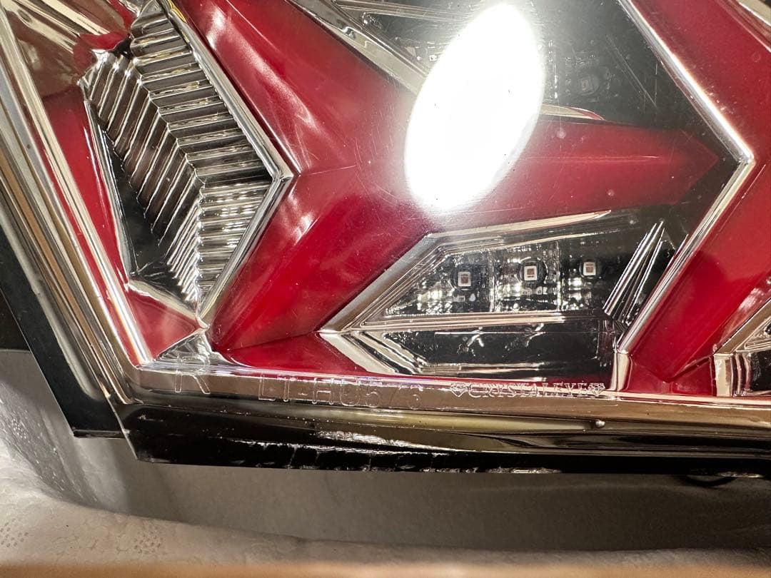 クリスタルアイ　シーケンシャルテールランプ 86