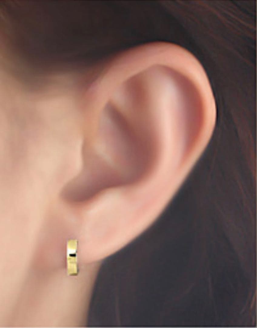 タイムセール★ジュエリーCarat 中折れ式フープピアス　K18フラット11mm